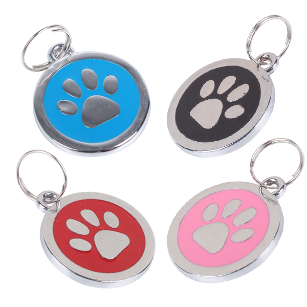 Round imprint pendant